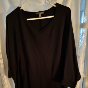 Shannon Passero -Large black top wide fit stylish - dress up or casual-